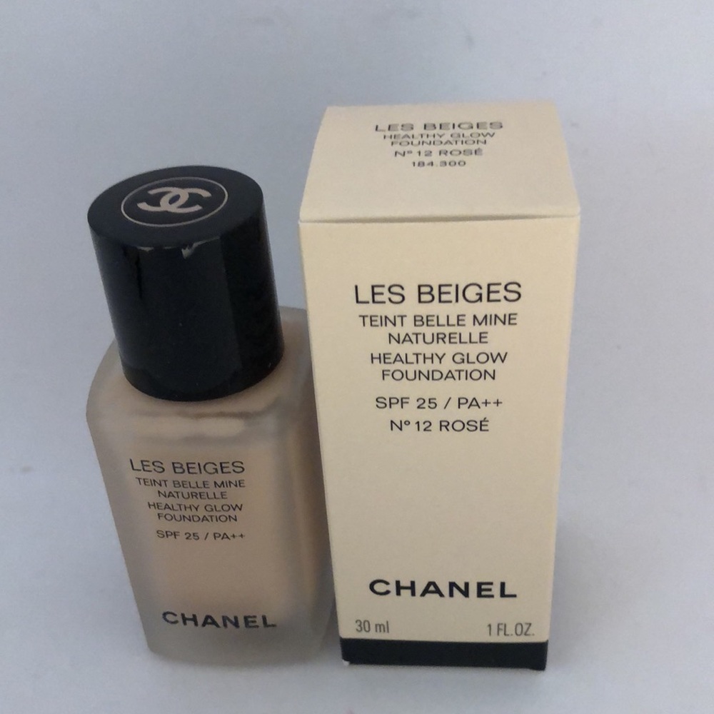 CHANEL No 12 Rose LES BEIGES HEALTHY GLOW FOUNDATION